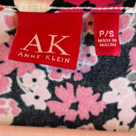 Floral Print Flowy Dress by Anne Klein - Picture 2 of 3